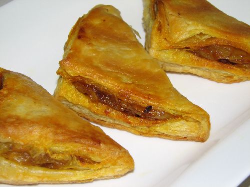 Onion Samosas with Puff pastry sheet